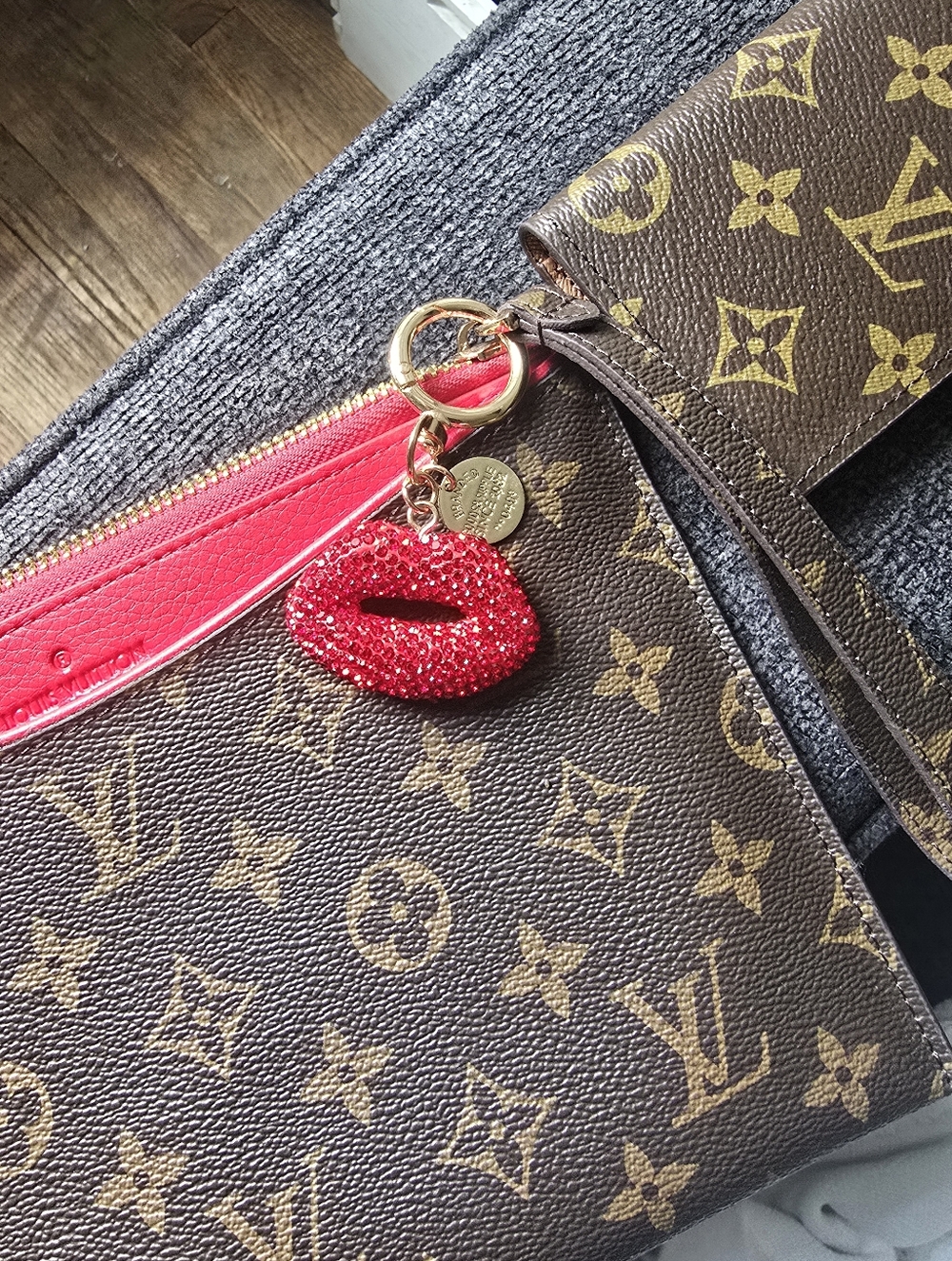 Signture To go Monogram Canvas  Clutch in Red Trim/wallet & Crystal Charm Bundle - Picture 9 of 12